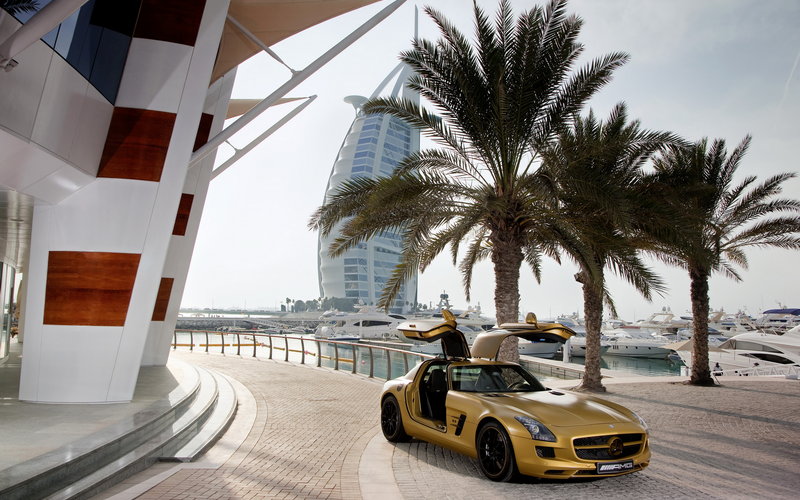 Tips on Renting a Car in Deira